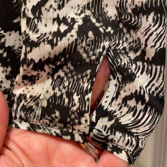 REISS Heidi Snake Print Flared Dress - Picture 9 of 10